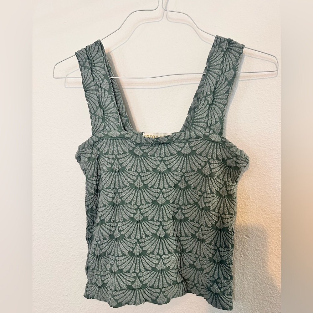 Coco & Shay Textured Smocked Tank Top – Green Floral Fan Print Boutique Style